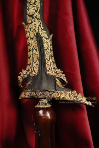 Keris Karno Tinanding Pudak Sategal