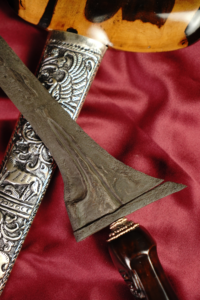 Keris Pusaka Jalak Sangu Tumpeng