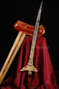 Keris Sepang Tinatah Emas