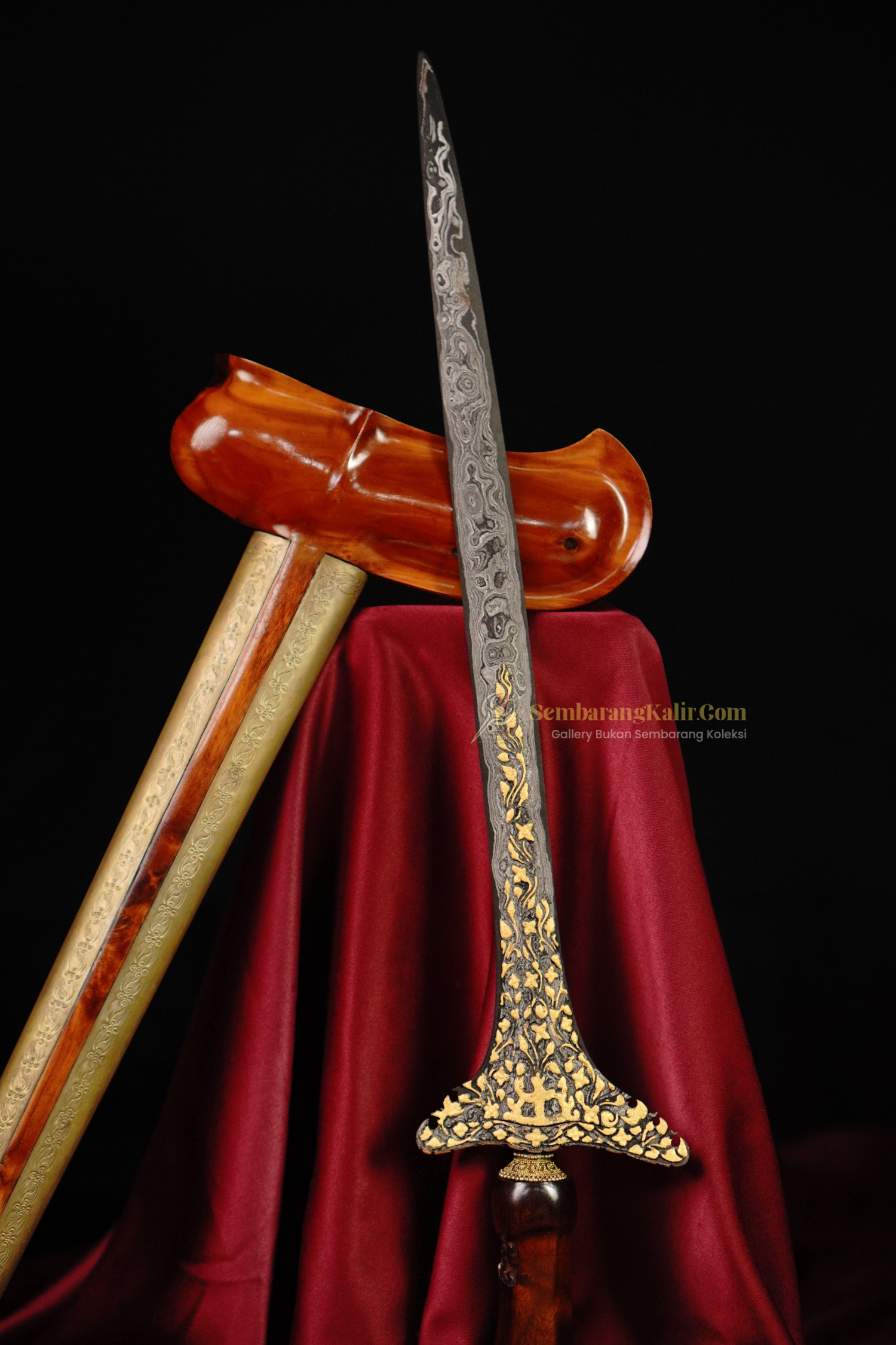 Keris Sepang Tinatah Emas