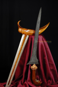 Keris Pamor Junjung Derajad