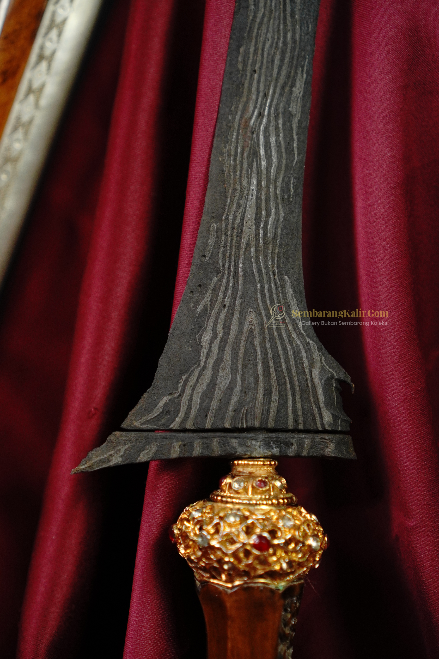 Keris Pamor Junjung Derajad