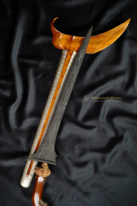 Keris Pamor Junjung Derajad