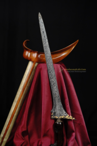 Keris Tinatah Emas
