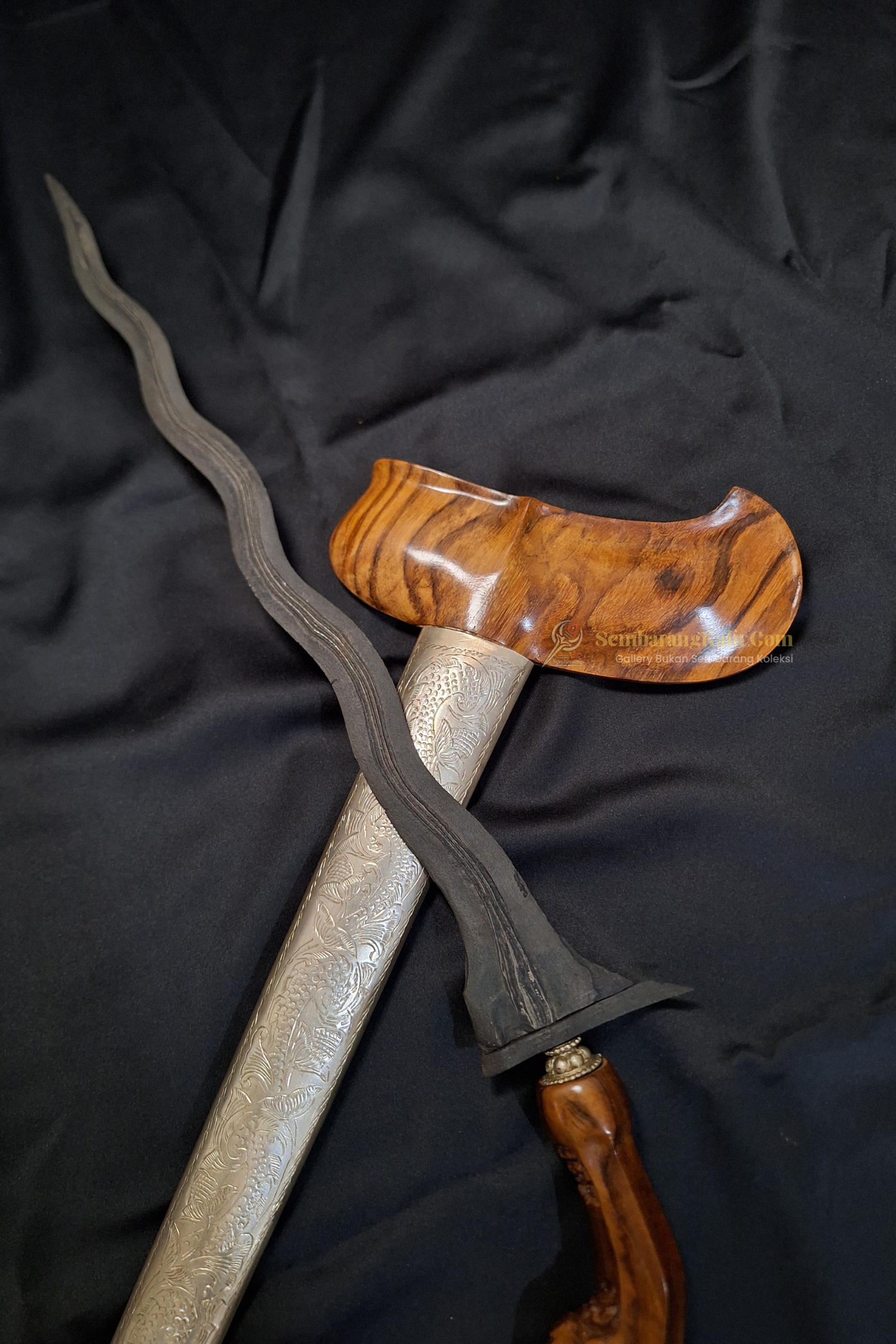 Keris Buto Ijo Pamor Lintang Kemukus