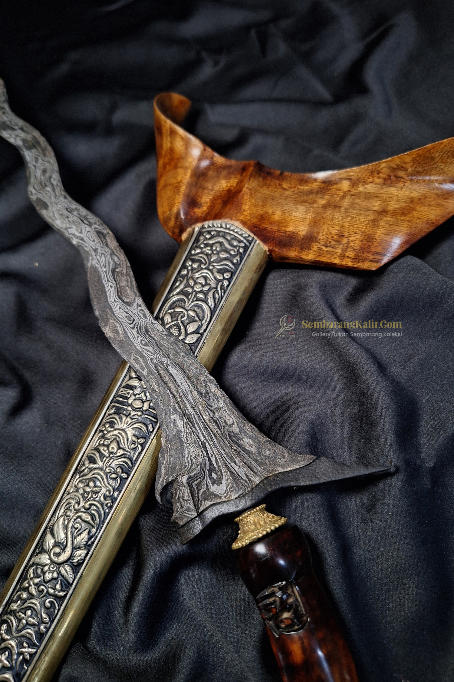 Keris Panimbal Sang Pemanggil