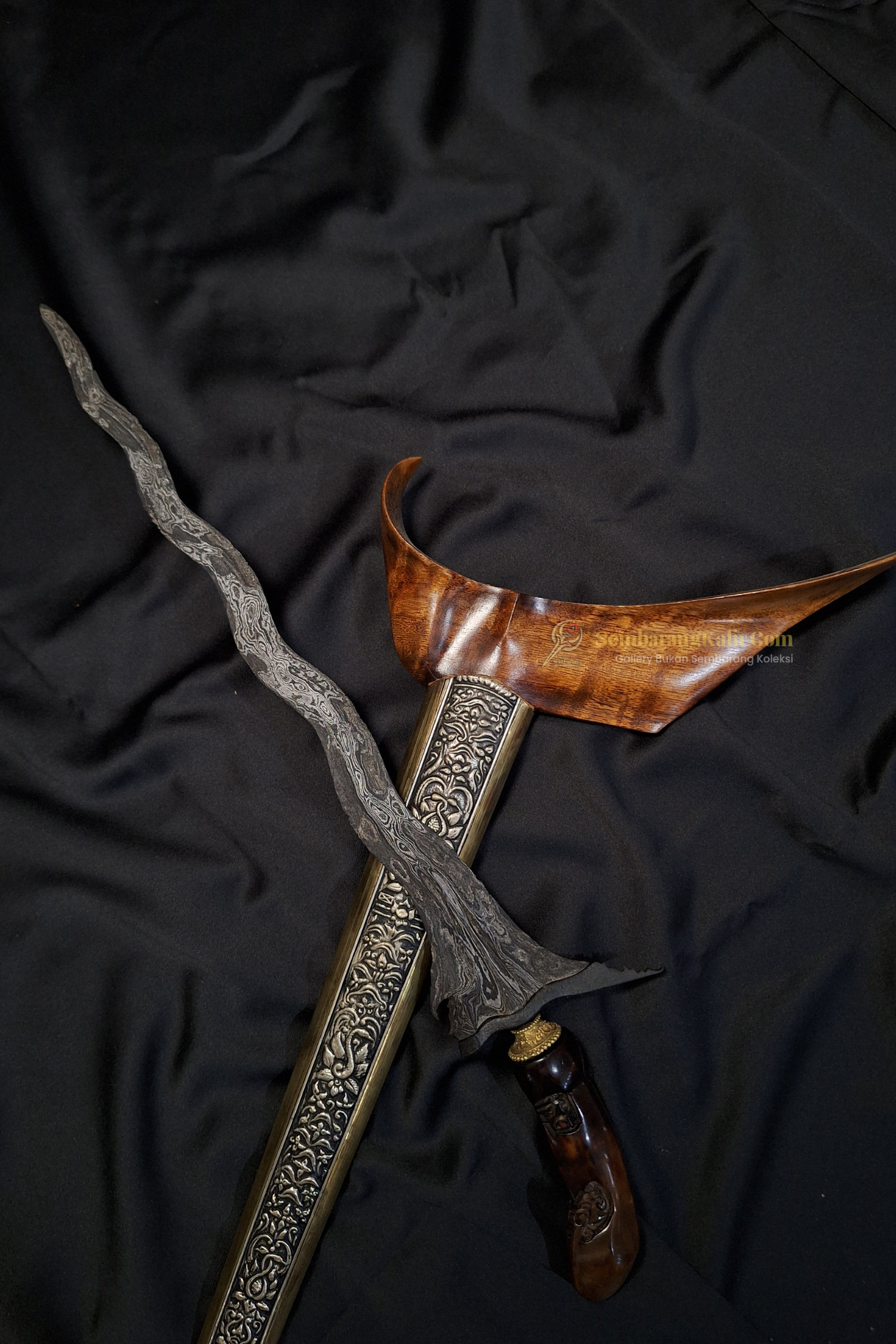 Keris Panimbal Sang Pemanggil